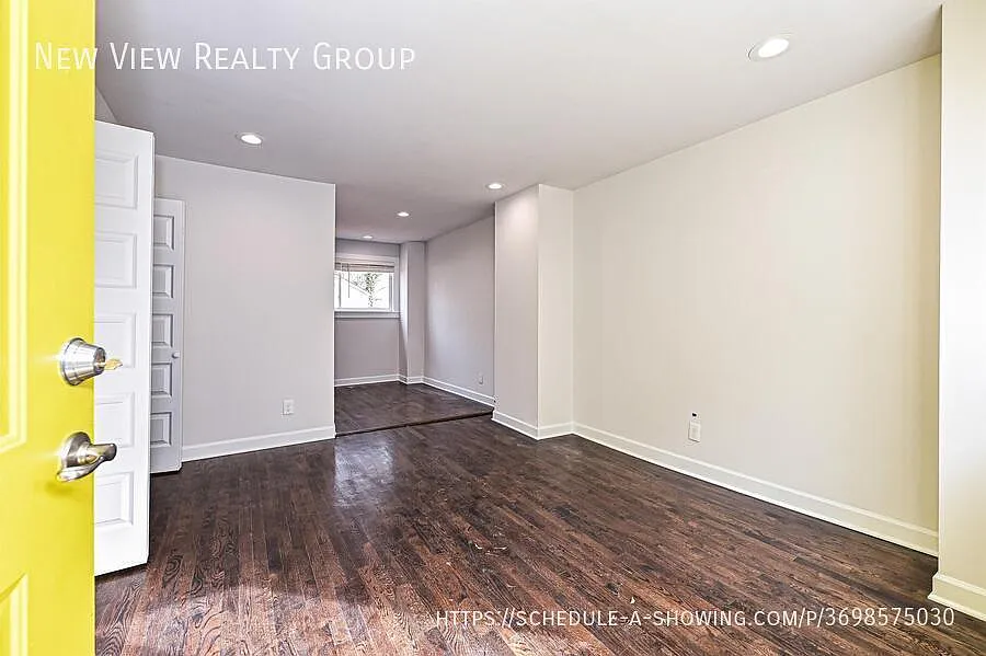 2 bed, 896 sqft, $1,295 — Photo 3