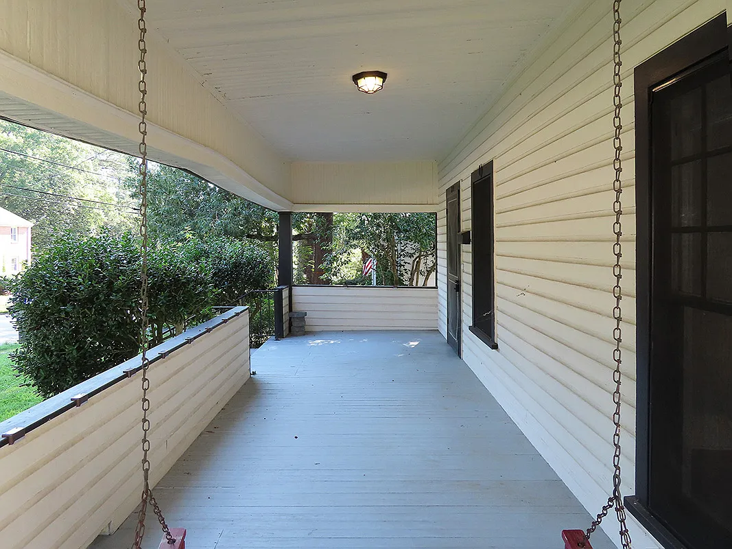 2 bed, 1216 sqft, $1,895 — Photo 4