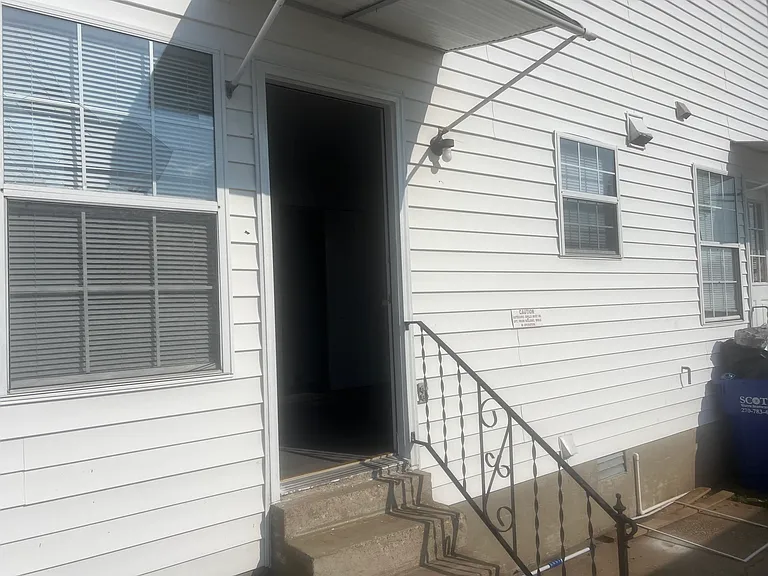 3260 Spring Hollow Ave — Photo 14