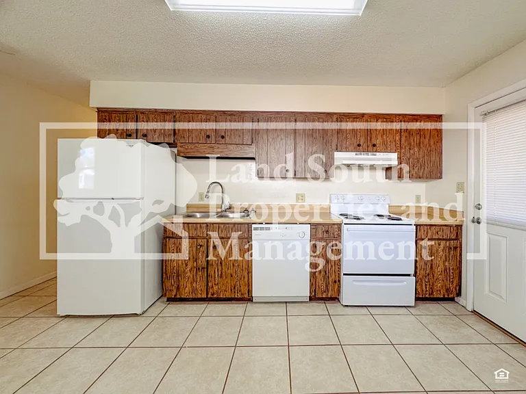 1707 King Ave #1701A-1707B — Photo 4