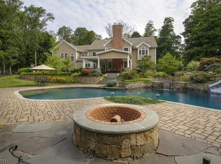 6 Combs Hollow Rd, Mendham, NJ 07945