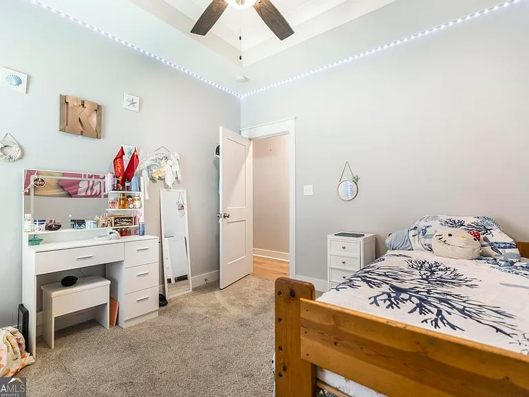 306 Rustic Live Oak Trl — Photo 27