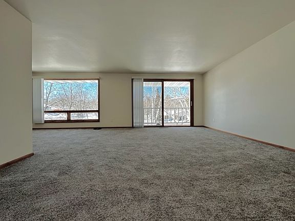2nd image of 3042 Albert Dr #3044