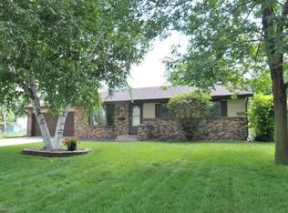 1043 Madison St S, Shakopee, MN 55379