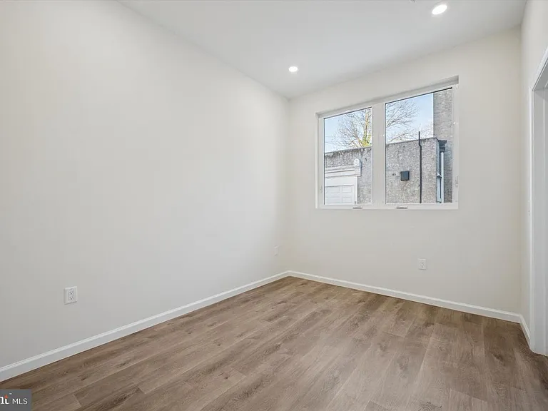 105 N 63rd St #4 — Photo 12