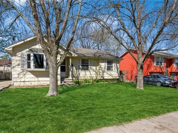 1508 Dixon St, Des Moines, IA 50316