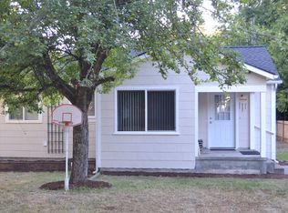 18705 80th Ave NE, Kenmore, WA 98028