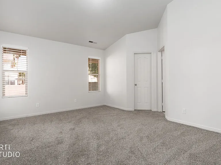 161 Burns Ln — Photo 12