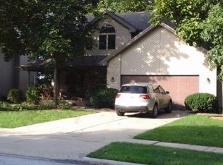 7012 Starling Dr, Schererville, IN 46375