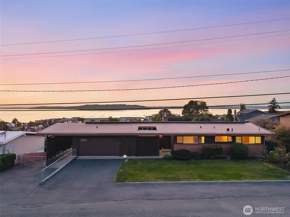 22545 10th Avenue S, Des Moines, WA 98198