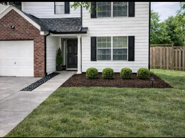 6685 Browns Mill Trl, Lithonia, GA 30038