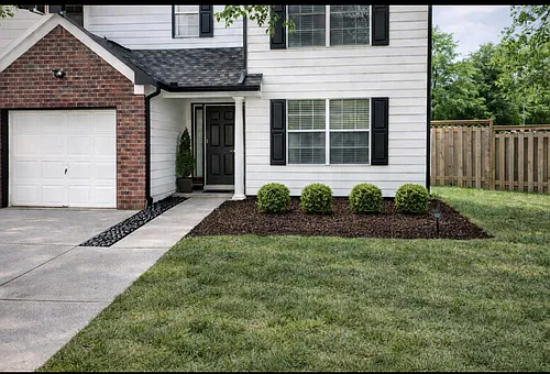 6685 Browns Mill Trl Photo 1