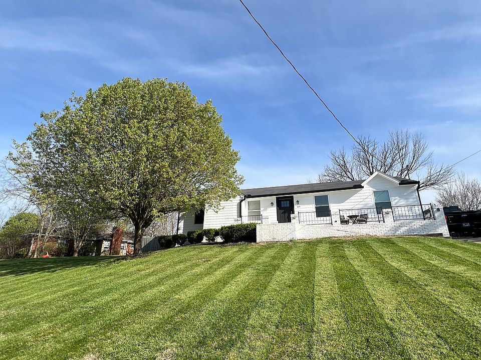 1st image of 109 Woodland Ct