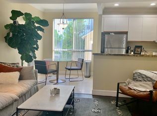1115 Larrabee St APT 205, West Hollywood, CA 90069