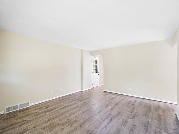 4th image of 3422 Lapland Dr