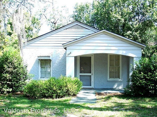 1st image of 208 W Mary St