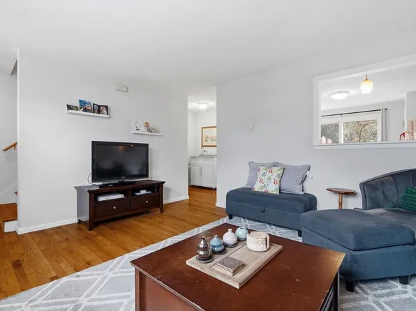 45 Lawn St, Roxbury, MA 02120