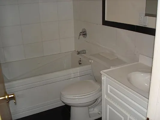 Sold by HOTPROPERTY NYC LLC | media 4