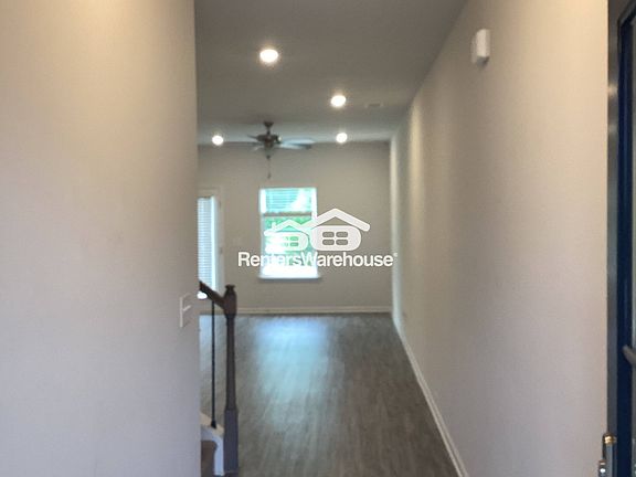 3rd image of 1132 Chastain Dr