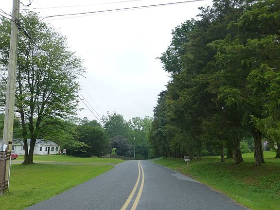 4th image of 224 Batdorf Rd