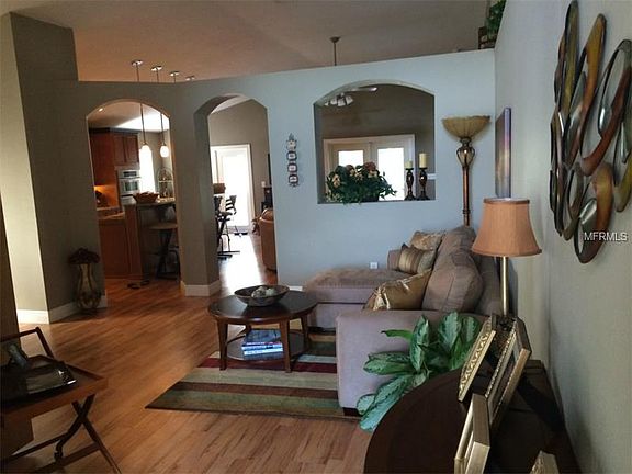3rd image of 802 Addison Dr NE