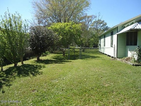 2nd image of 707 Magnolia St