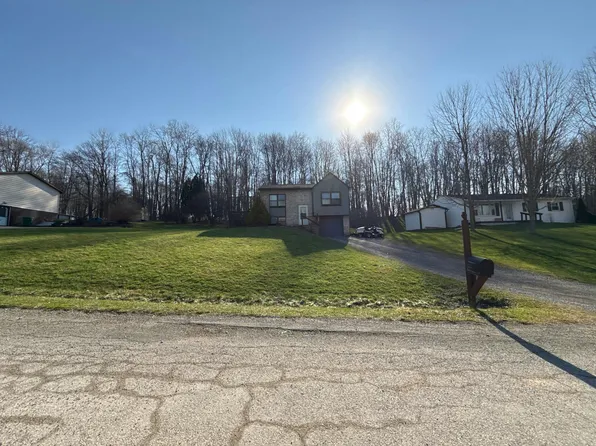 12970 Ryan Dr, Conneaut Lake, PA 16316