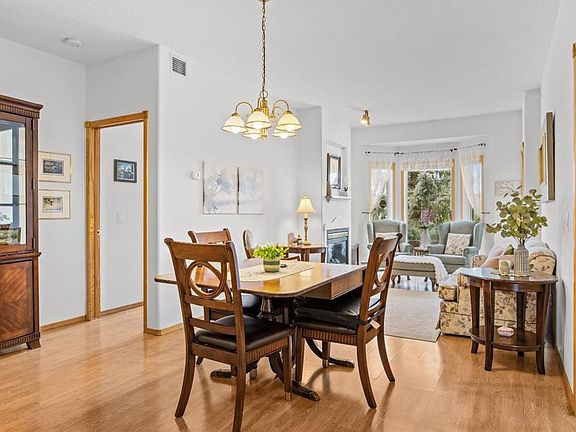 2nd image of 728 SW Country Hills Rd NW #317