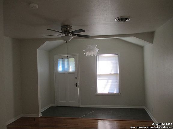 3rd image of 123 McDougal Ave