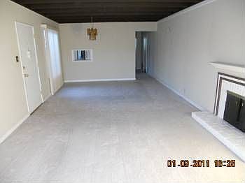 5th image of 81 Menlo Ave