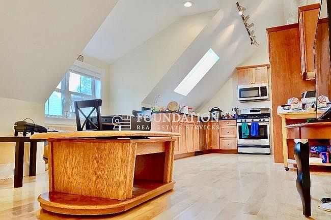 2nd image of 15 Orchard St #3-R