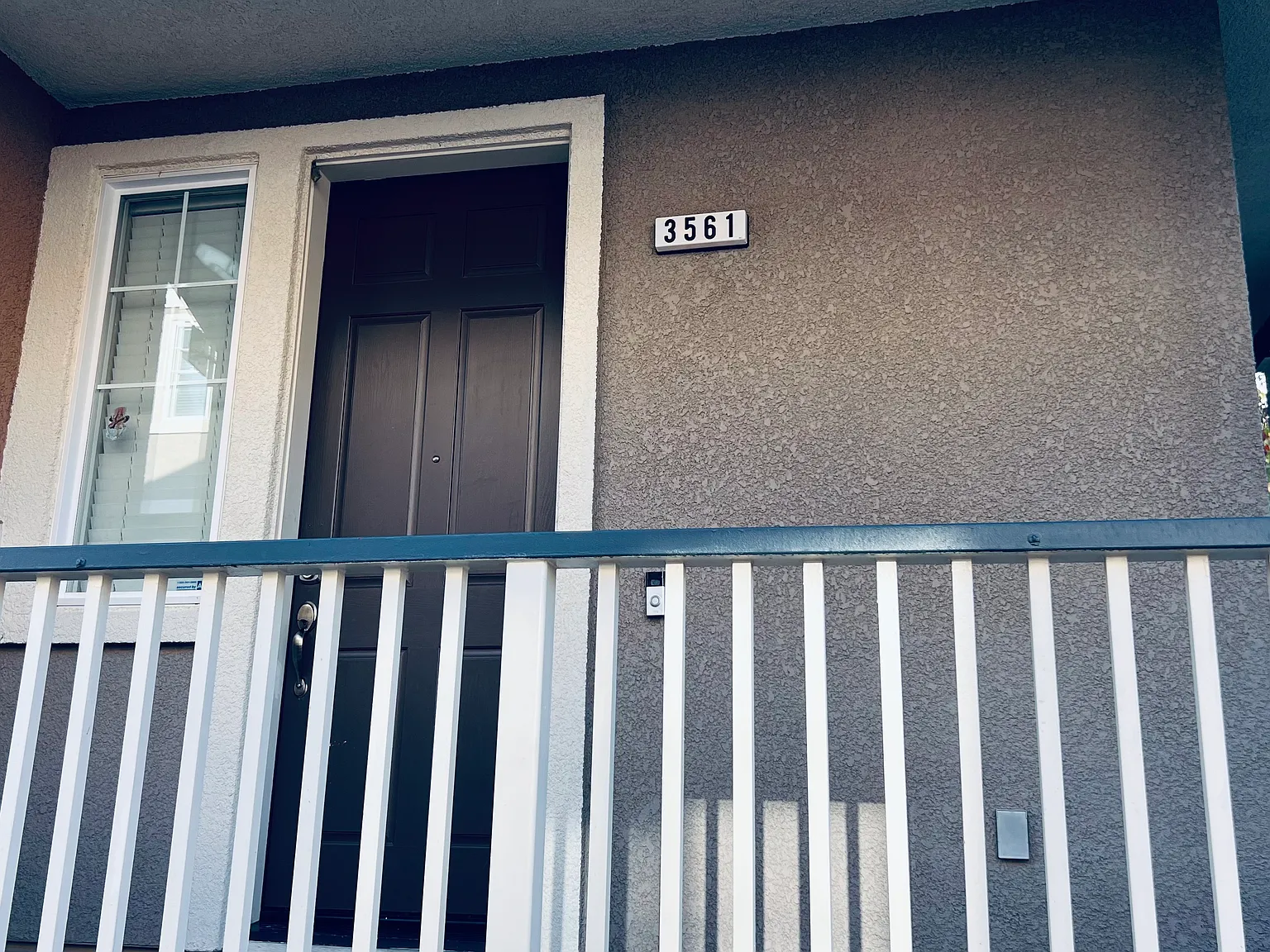 3 bed, 2.5 bath, 1864 sqft, $4,400 — Photo 2