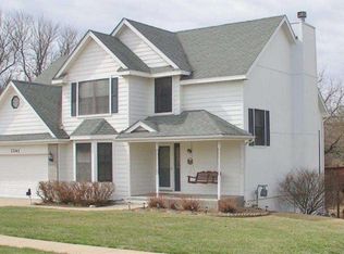 3341 NW Hickory Ridge Ln, Topeka, KS 66618
