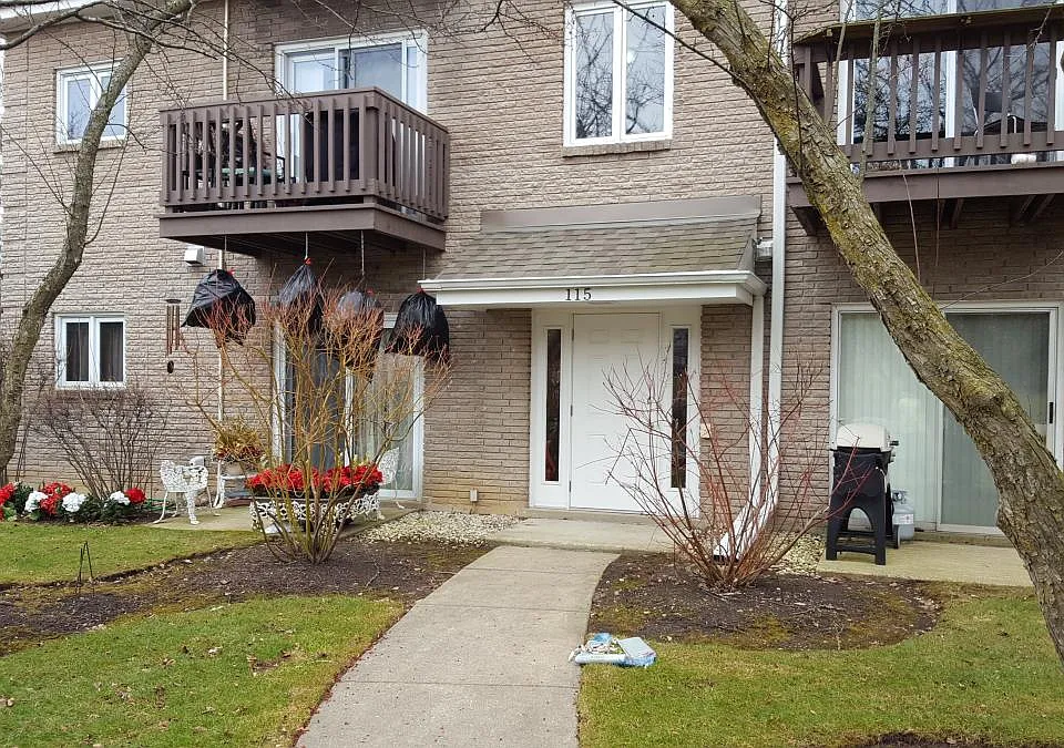 115 E Winchester Rd