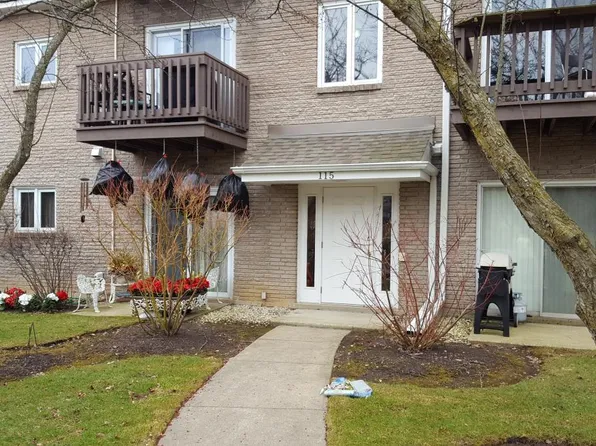 115 E Winchester Rd, Libertyville, IL 60048
