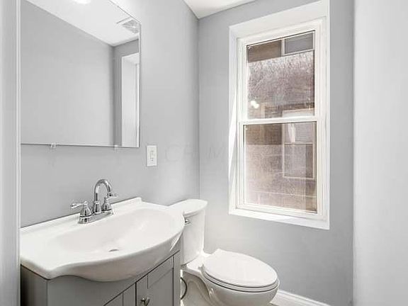 5th image of 1294 N 4th St