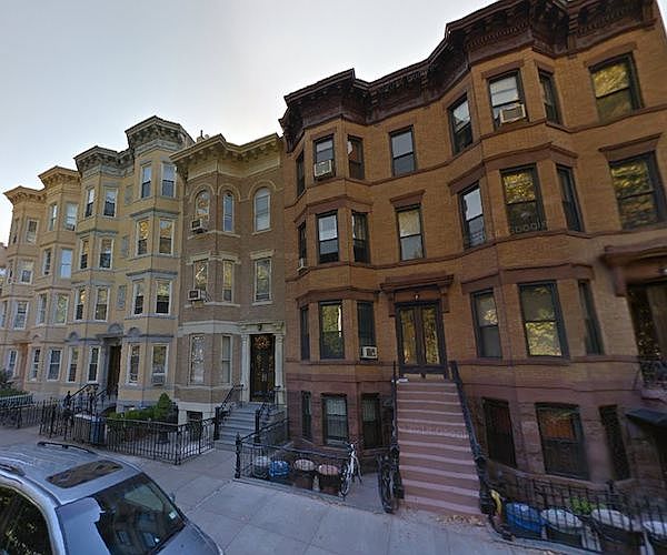 Russell St - 2 BR - $2800 - KF