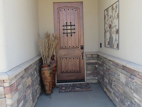 4th image of 1740 E Chestnut Blvd