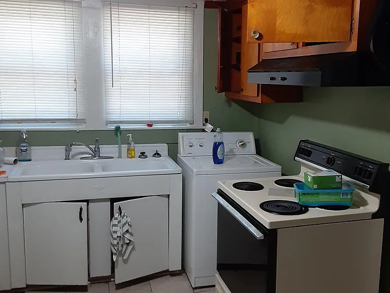 3757 Spottswood Ave — Photo 5