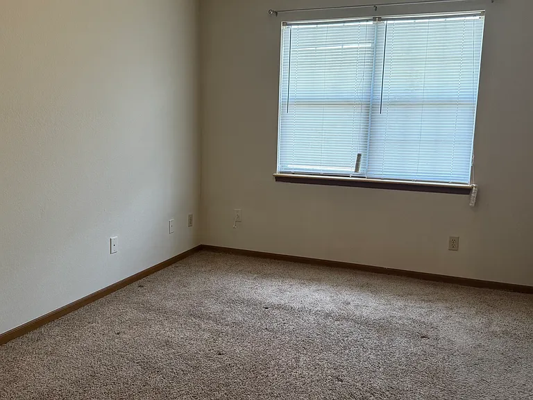 1613 Telluride Ln — Photo 12