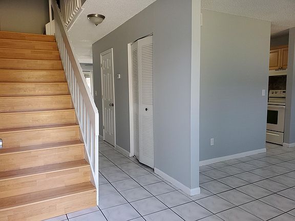 2nd image of 5159 Picadilly Circus Ct #6