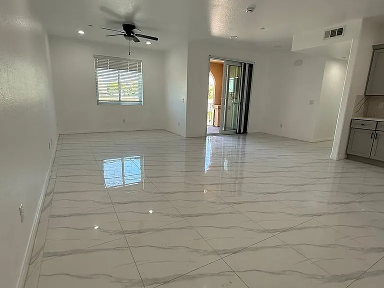 16220 Arrow Blvd — Photo 18