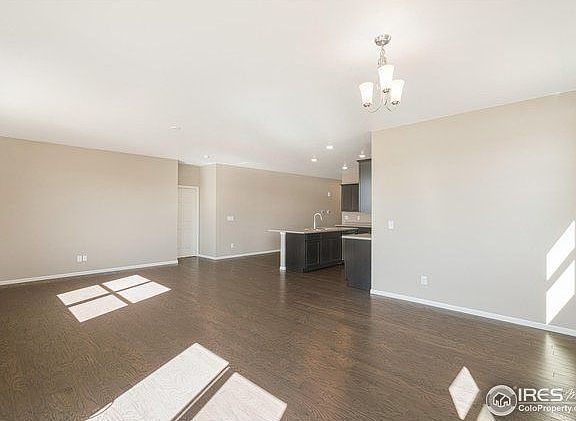 3rd image of 1608 Clarendon Dr