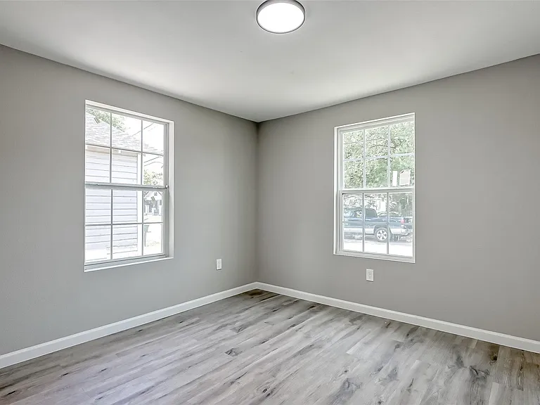 3274 Reeves St #B — Photo 4