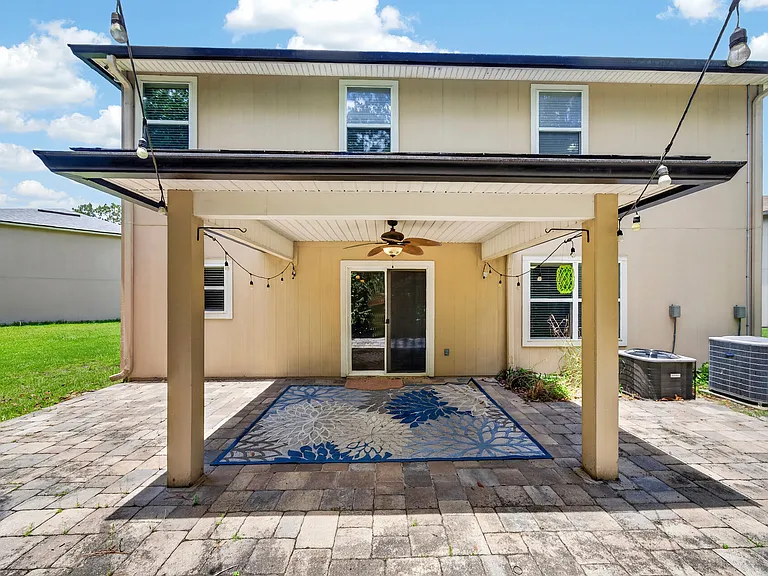 112 Kildrummy Ct — Photo 43