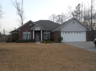 328 Shadow Wood Dr, Smiths Station, AL 36877
