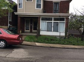 2322 Muriel Ct, Cincinnati, OH