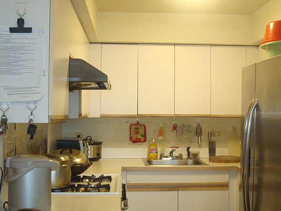 2nd image of 177 Mosel Ave
