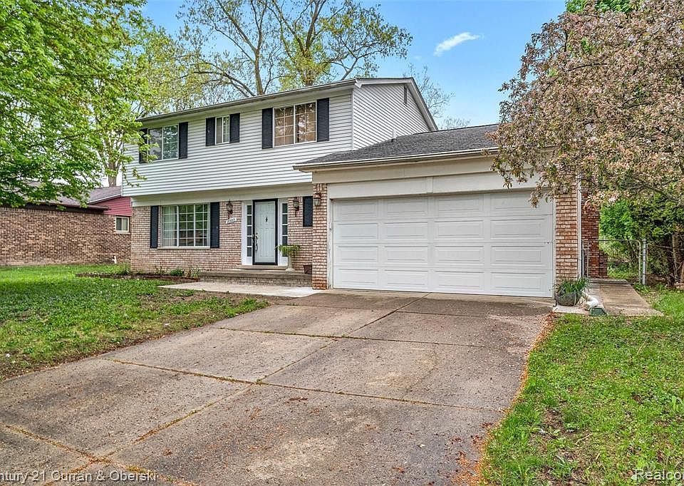 2383 Topaz Dr, Troy, MI 48085 | Zillow