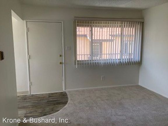 4th image of 4312 Mentone St #4316